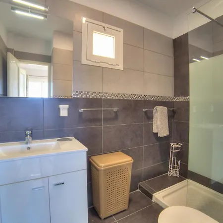 Vakantiehuis Ocean Hill - Ocean View, Terrace, Bbq, Wifi