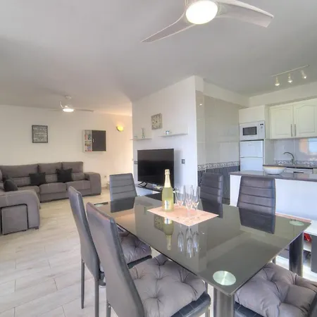 Ocean Hill - Ocean View, Terrace, Bbq, Wifi Vakantiehuis *